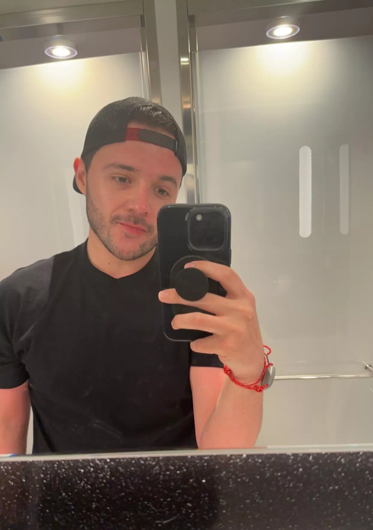 bit tanned from the cruise 🥴