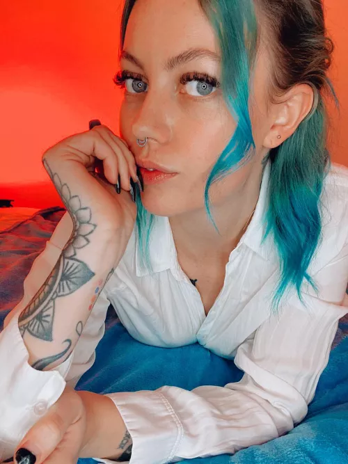 Can I pull off the secretary look? 🙈