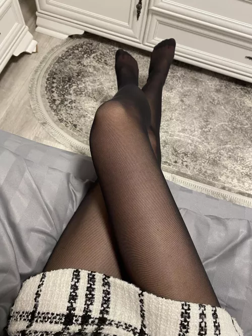 Do you like black tights?