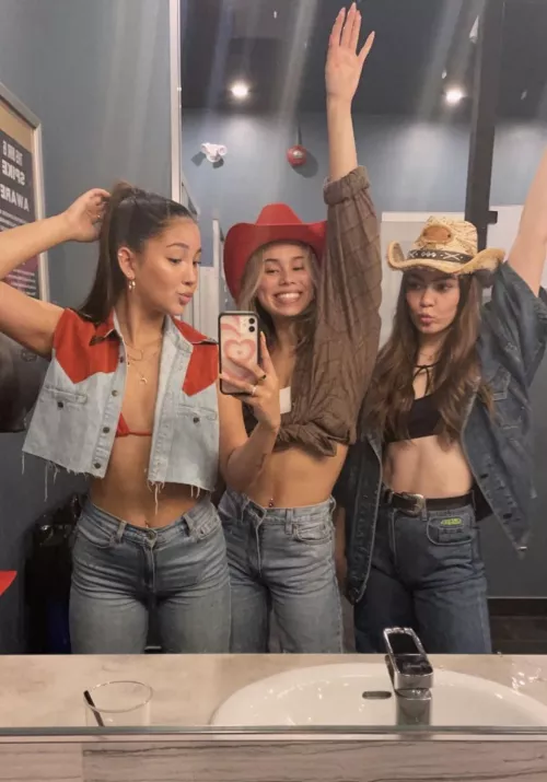 Girls night out 🔥