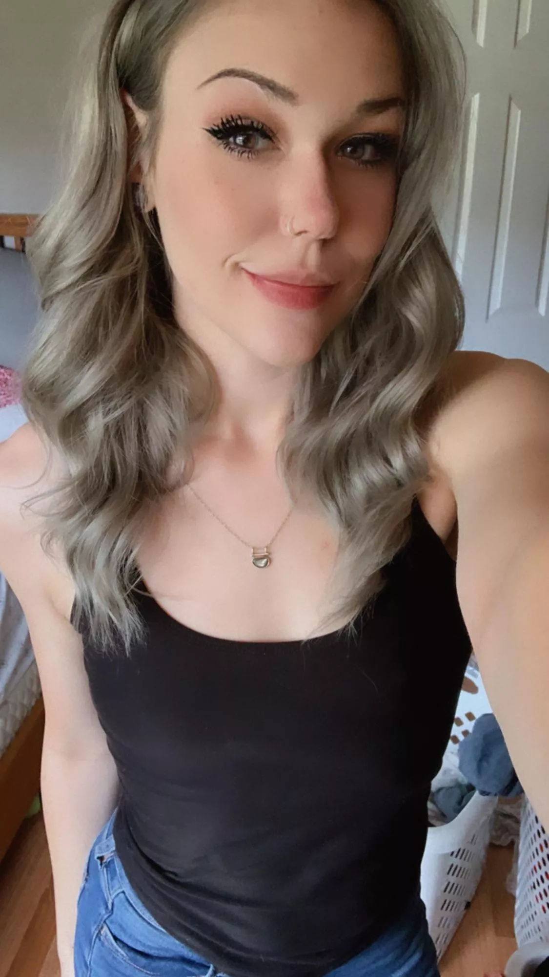 Happy Monday! Have a wonderful day [f]