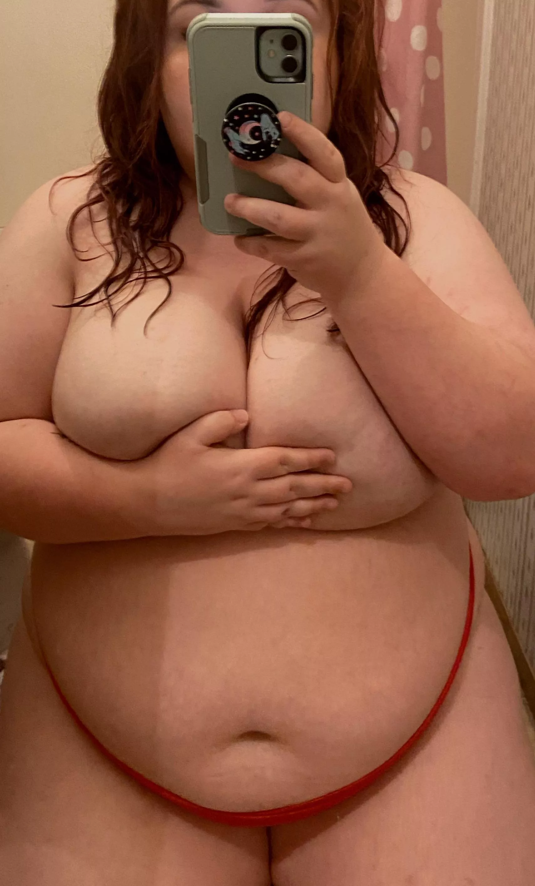 I currently don’t have a bedroom mirror so bathroom selfies will have to do 🫠