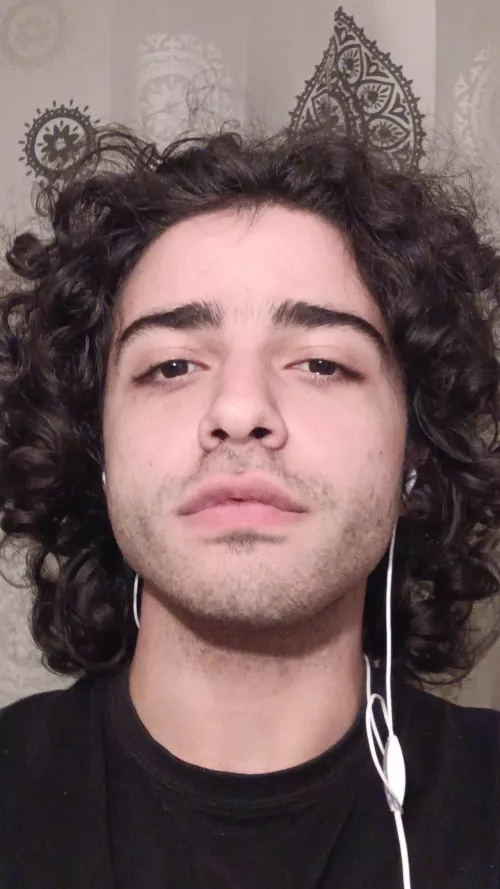 I hope y'all are having an amazing Monday (or at least a bearable one)