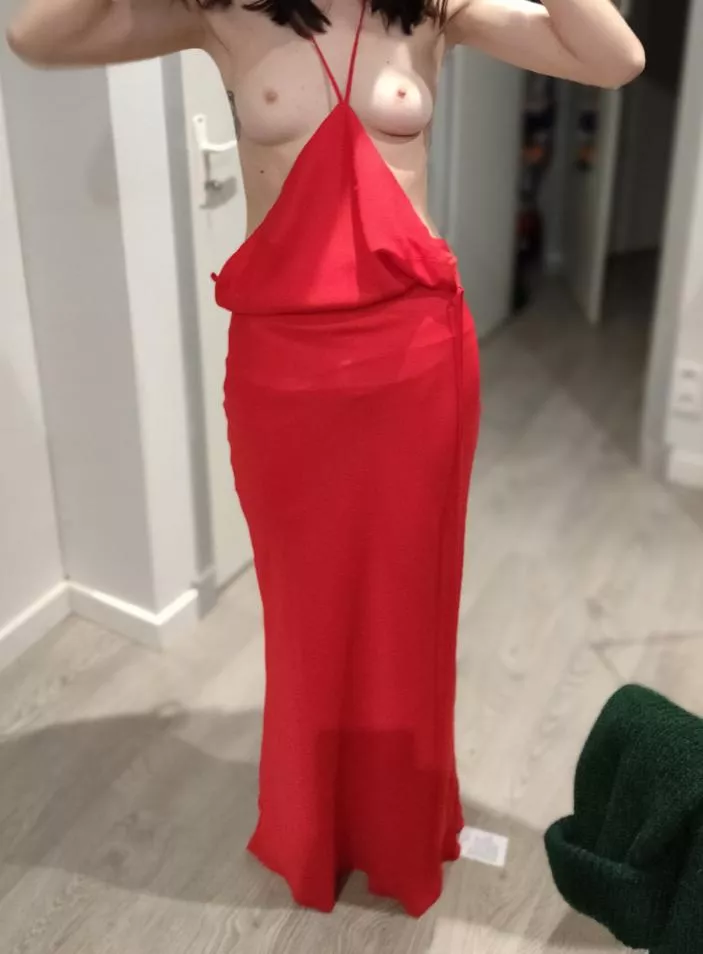 I love when I know that wardrobe malfunction can happen !