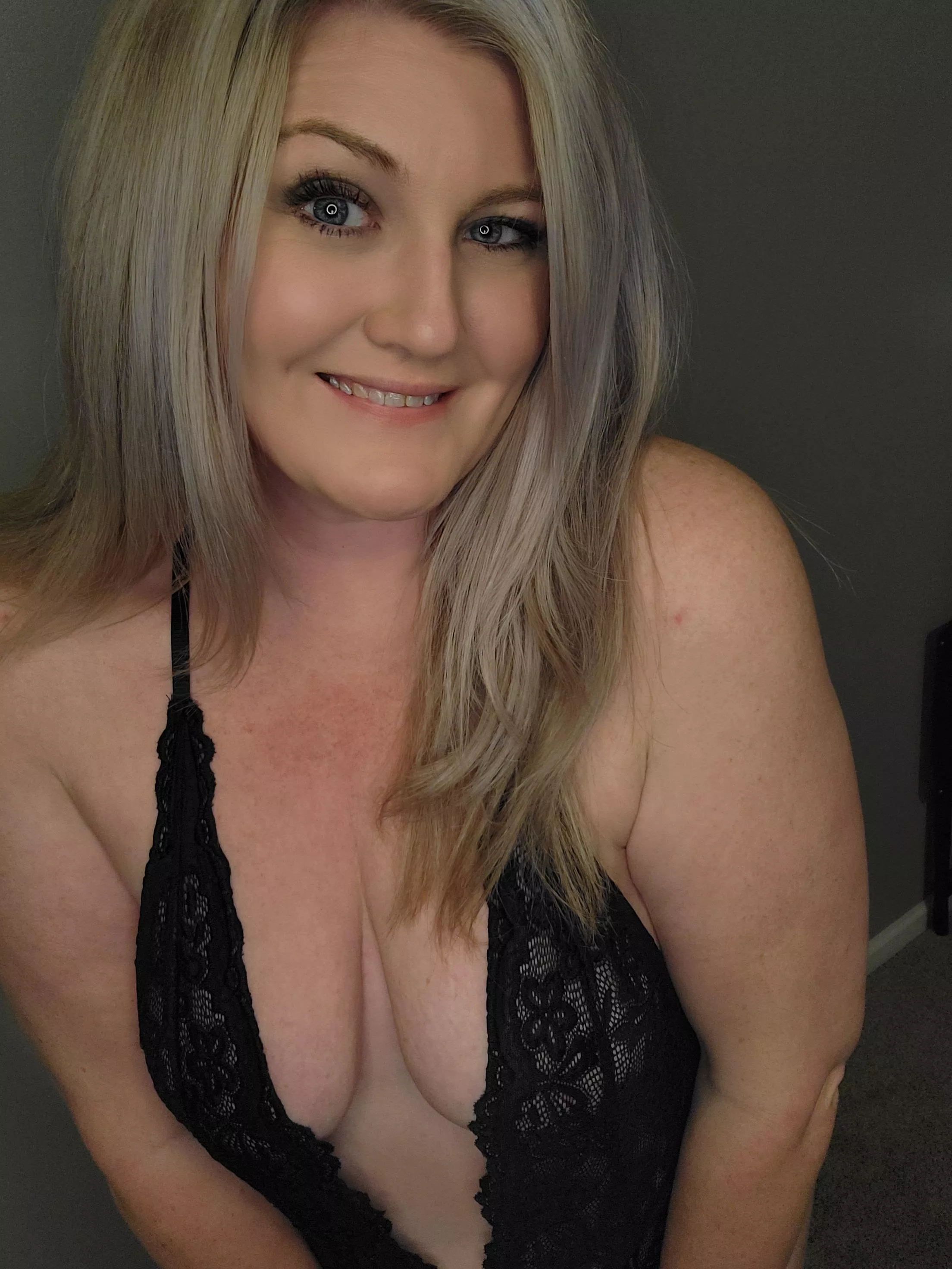 I'd love to take my top off for you