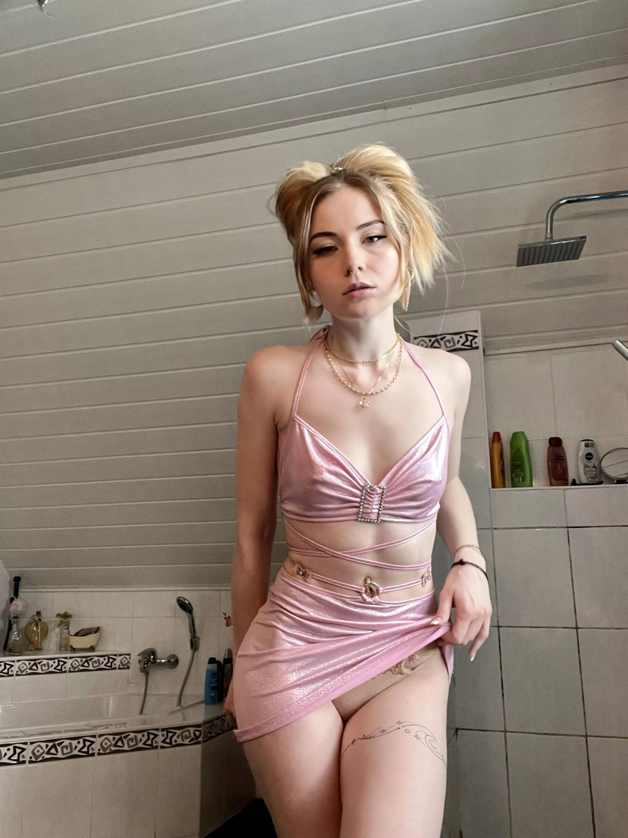 Im a fuckdoll for married men because i do the things that wives wont