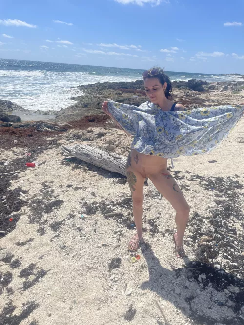 Just a pregnant girl who needs attention