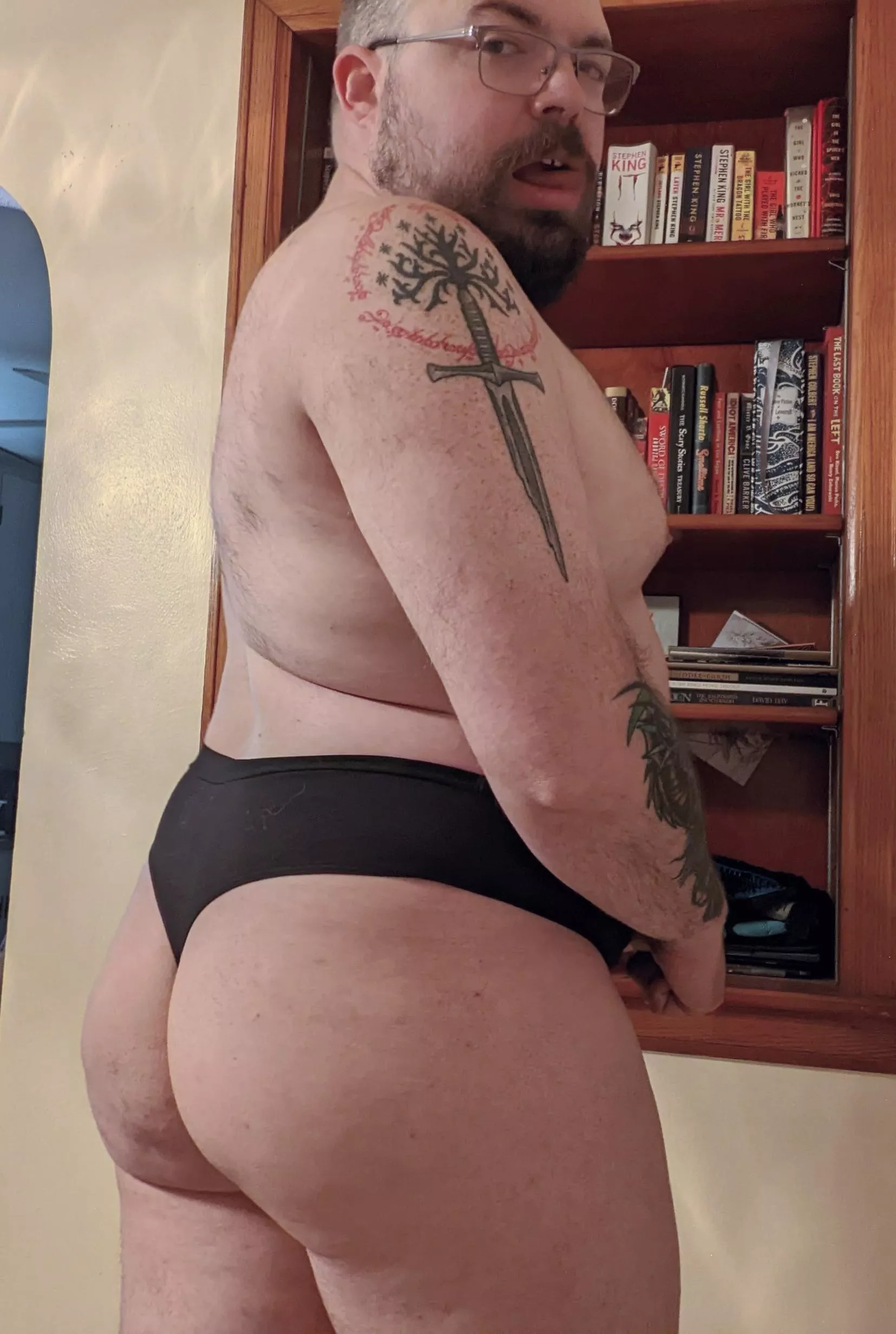 Looking for a good read 😏