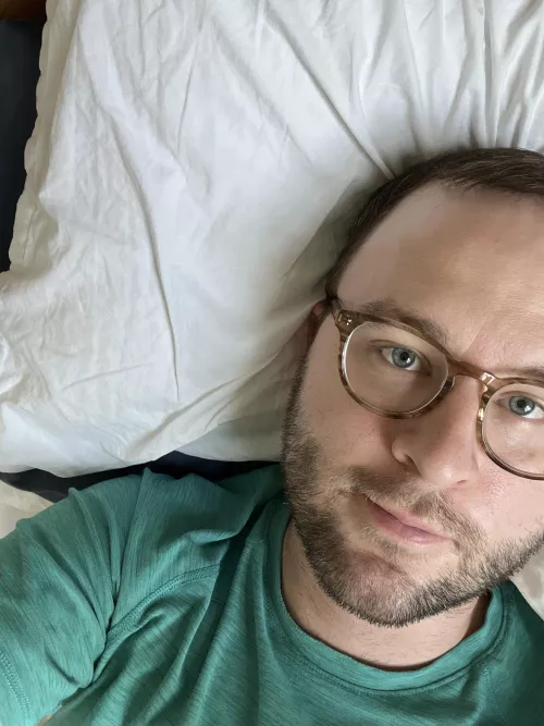 Looking for new friends. Say hi!