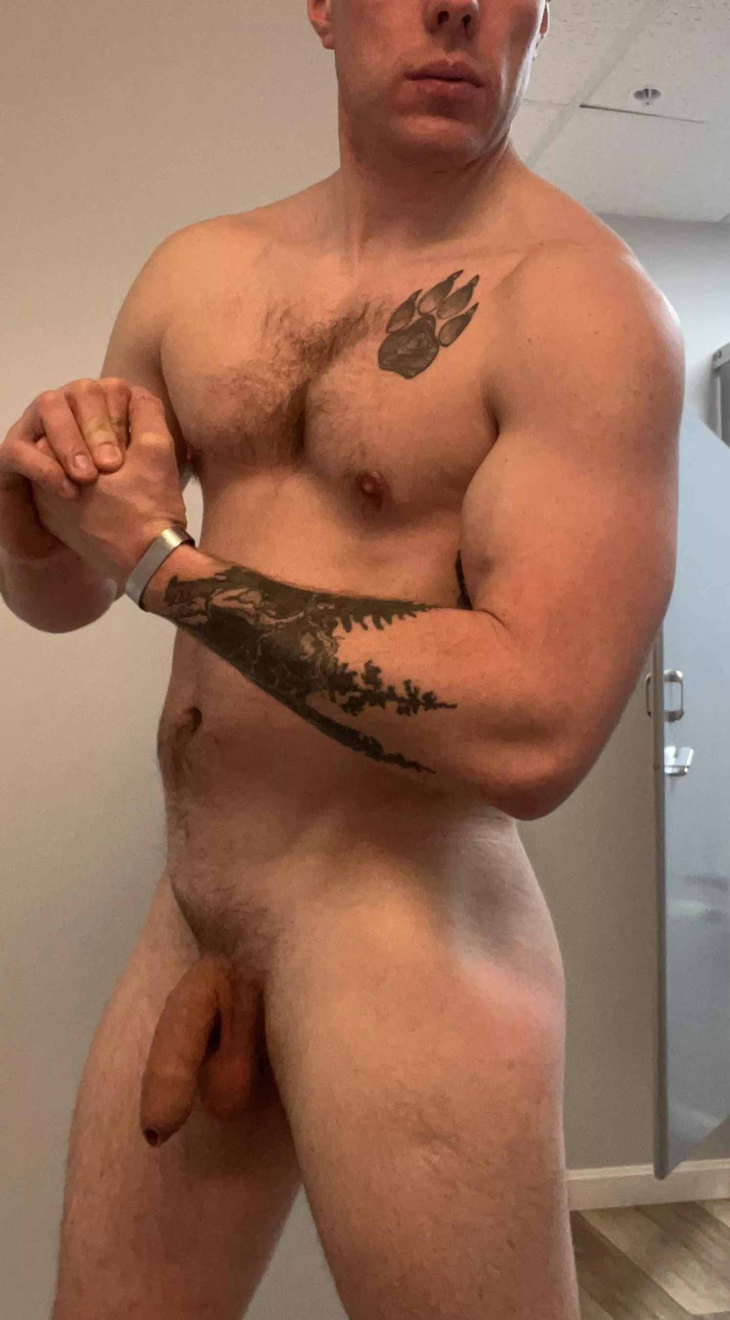 [M] shower room sneak peak