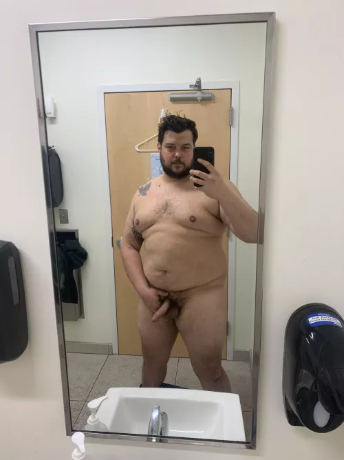 Meet me in the bathroom