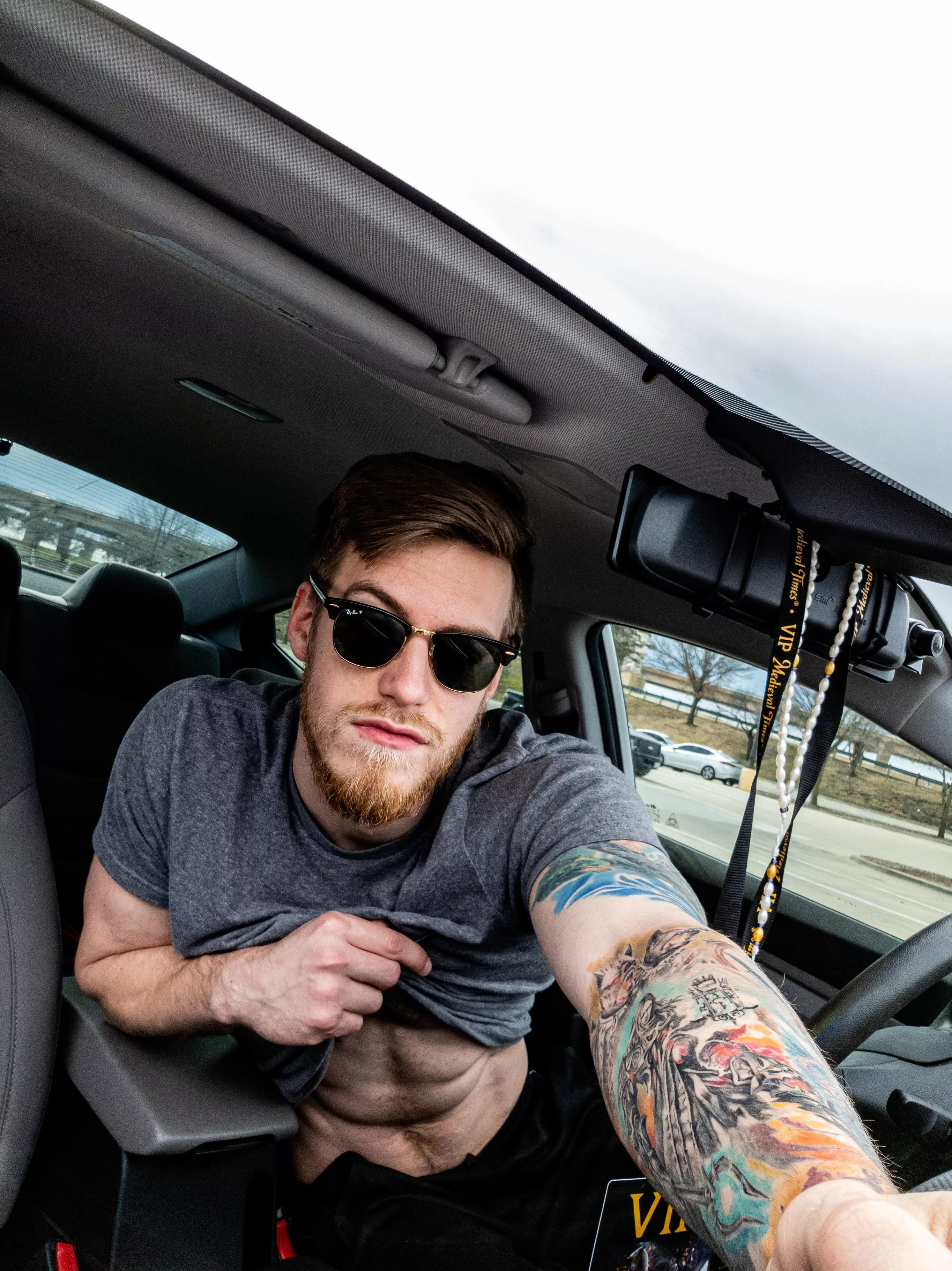 Need a sub so badly. 😏😩