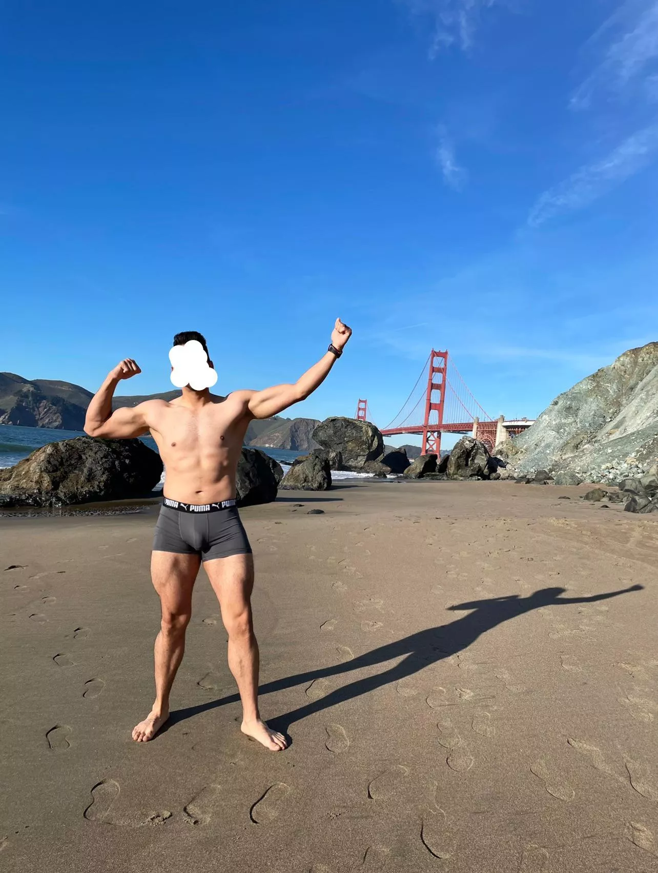 Posing at the golden gate (m)