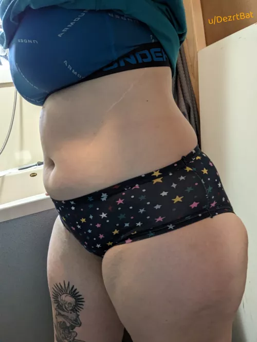 [selling] Sweaty, creamy, stinky, filthy - however you enjoy used panties, I'm here to provide them!