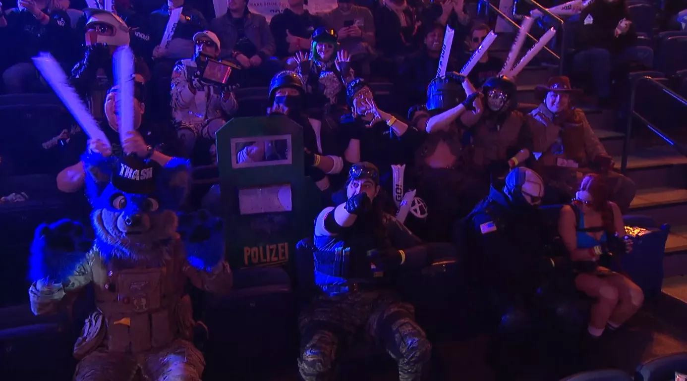 Somebody showed up in a fursuit for the R6S pro league competition (bottom left)