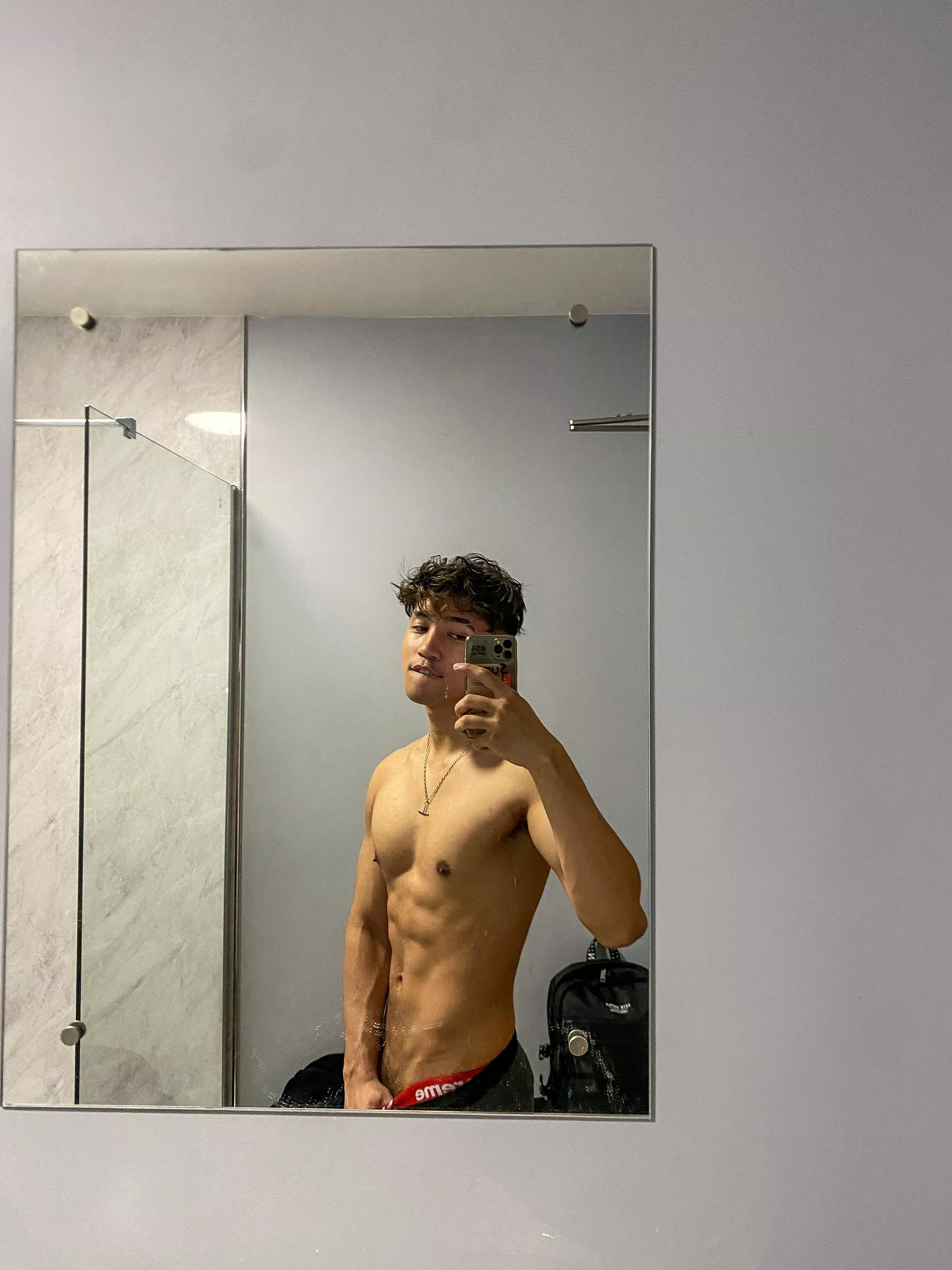 suck my dick & feed me grapes