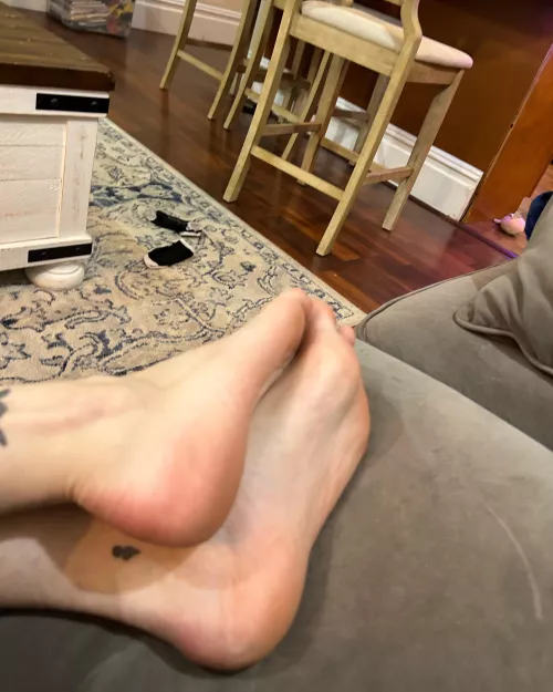 Who’s gonna lick them clean? 👅💦💦