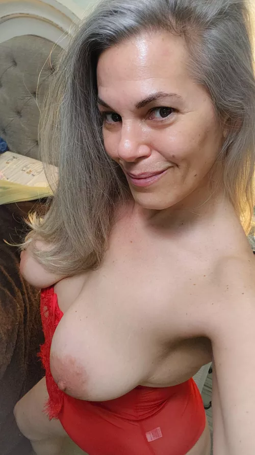 48F Red is my favorite color