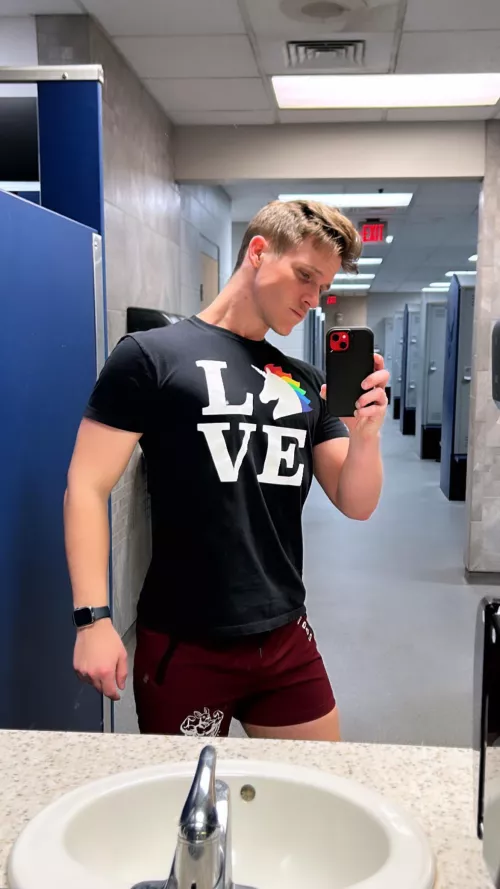 Another gym selfie to add to my infinite supply.