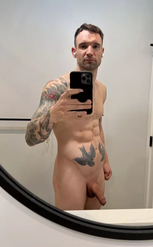 any bros who would kindly help me release some tension down their throat in the gym's bathroom? (40)