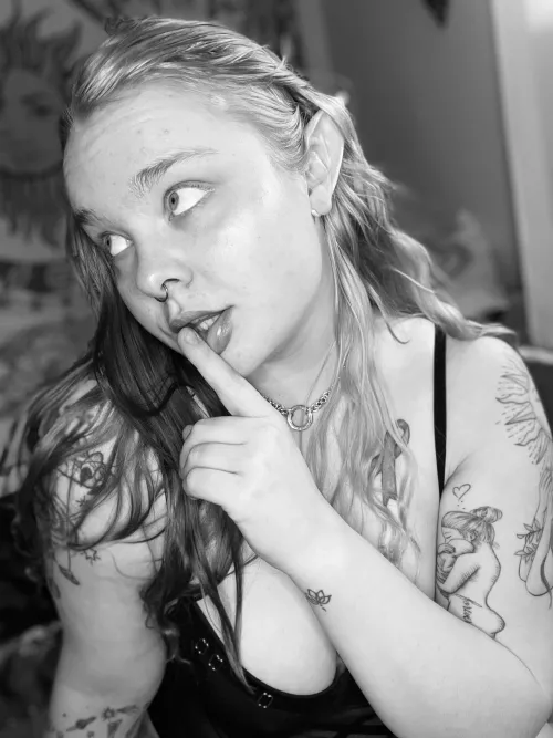 Can you keep this Elves lil secrets?