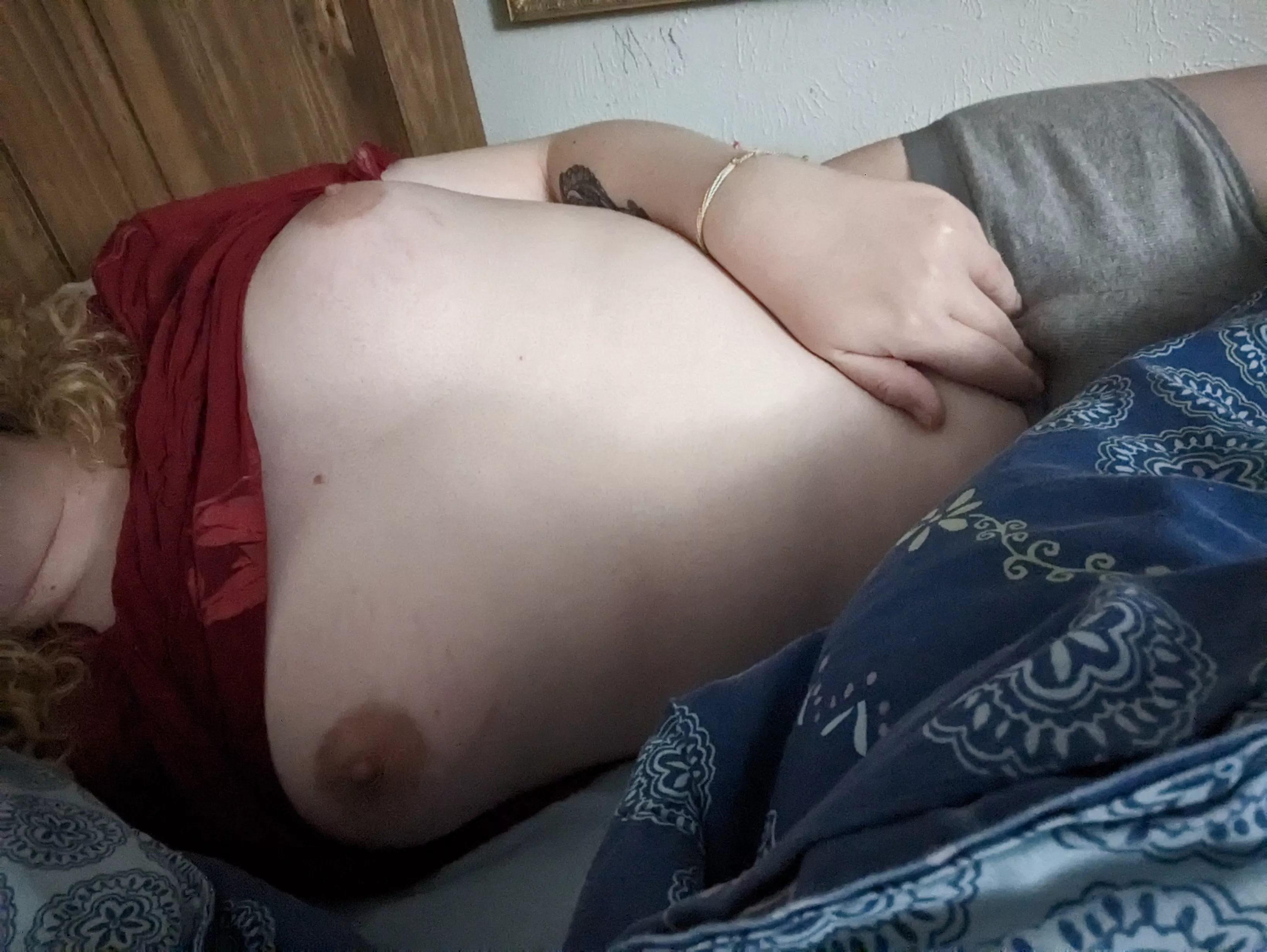 Can't sleep, so here's boobs