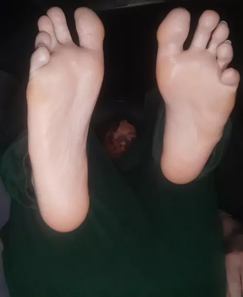 Caution: objects in mirror are sweatier than they appear 👣😵‍💫