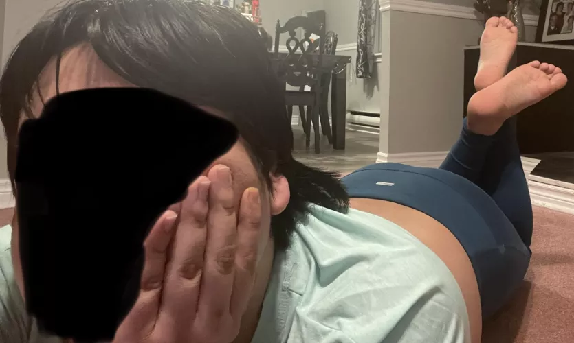 Feeling lonely👉🏼👈🏼