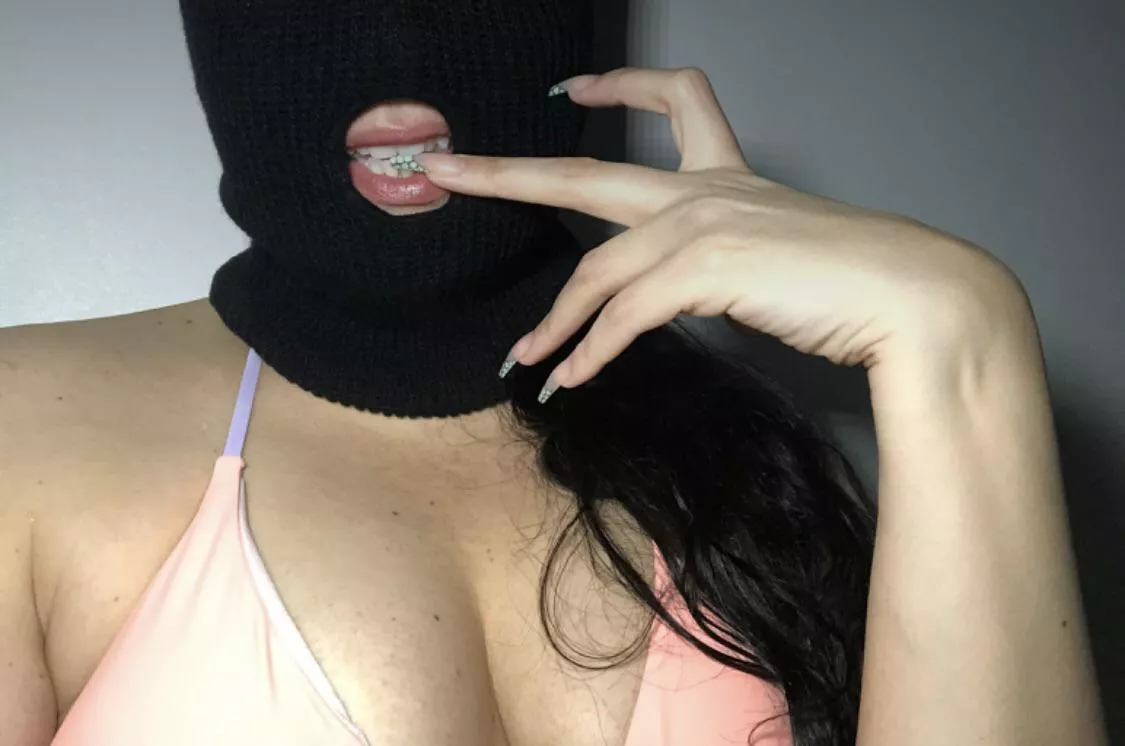 Giving Daddy Long leg vibes