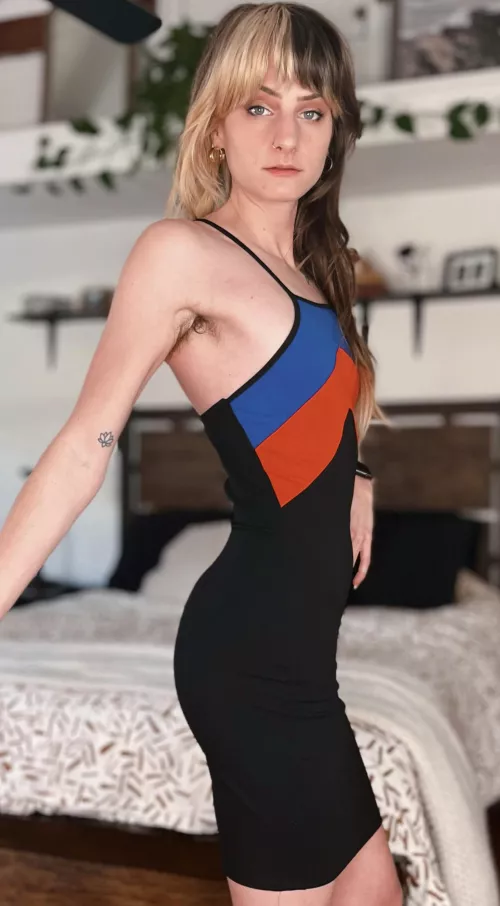 Hairy pits & small tits