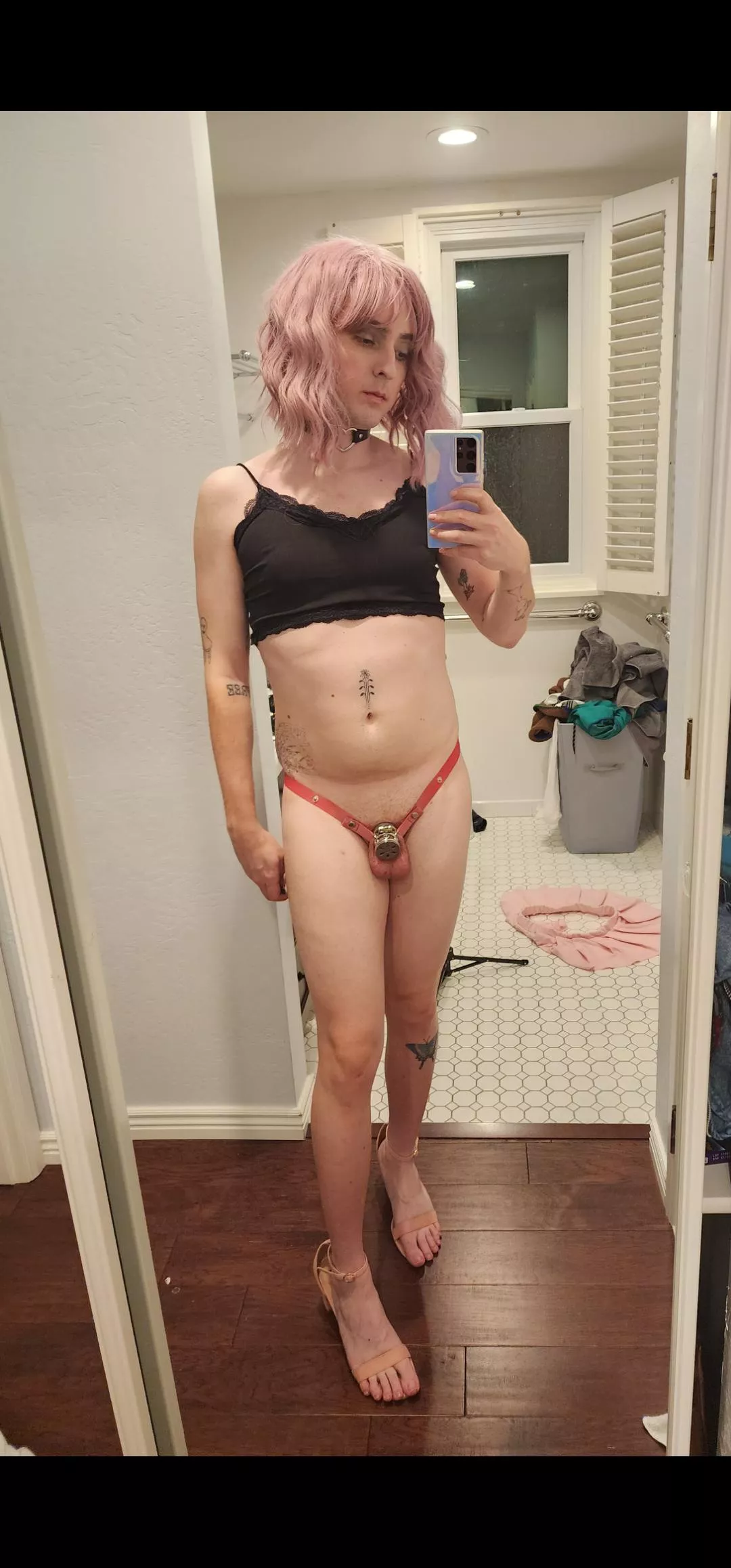 Having a Strap keeps everything so close and snug 🥰