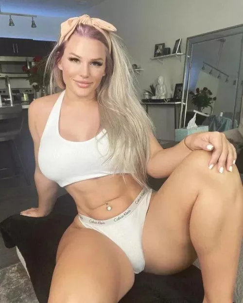 hey guys happy Monday.. [img]