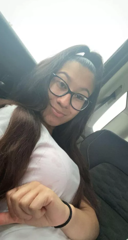 Heyy, selling some of my vids. Nothing professional level😂just homemade stuff. Buy vids, we can sext, or a ft call it dont matter frfr just seeing if anybody horny as me tonight😘😂. Thanks❤️ and I do verify on sc