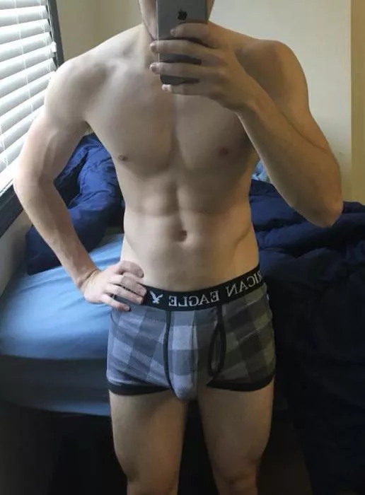 I like tight underwear because 1) it protects my constant boners from being obvious and 2) because I like the way my bulge looks