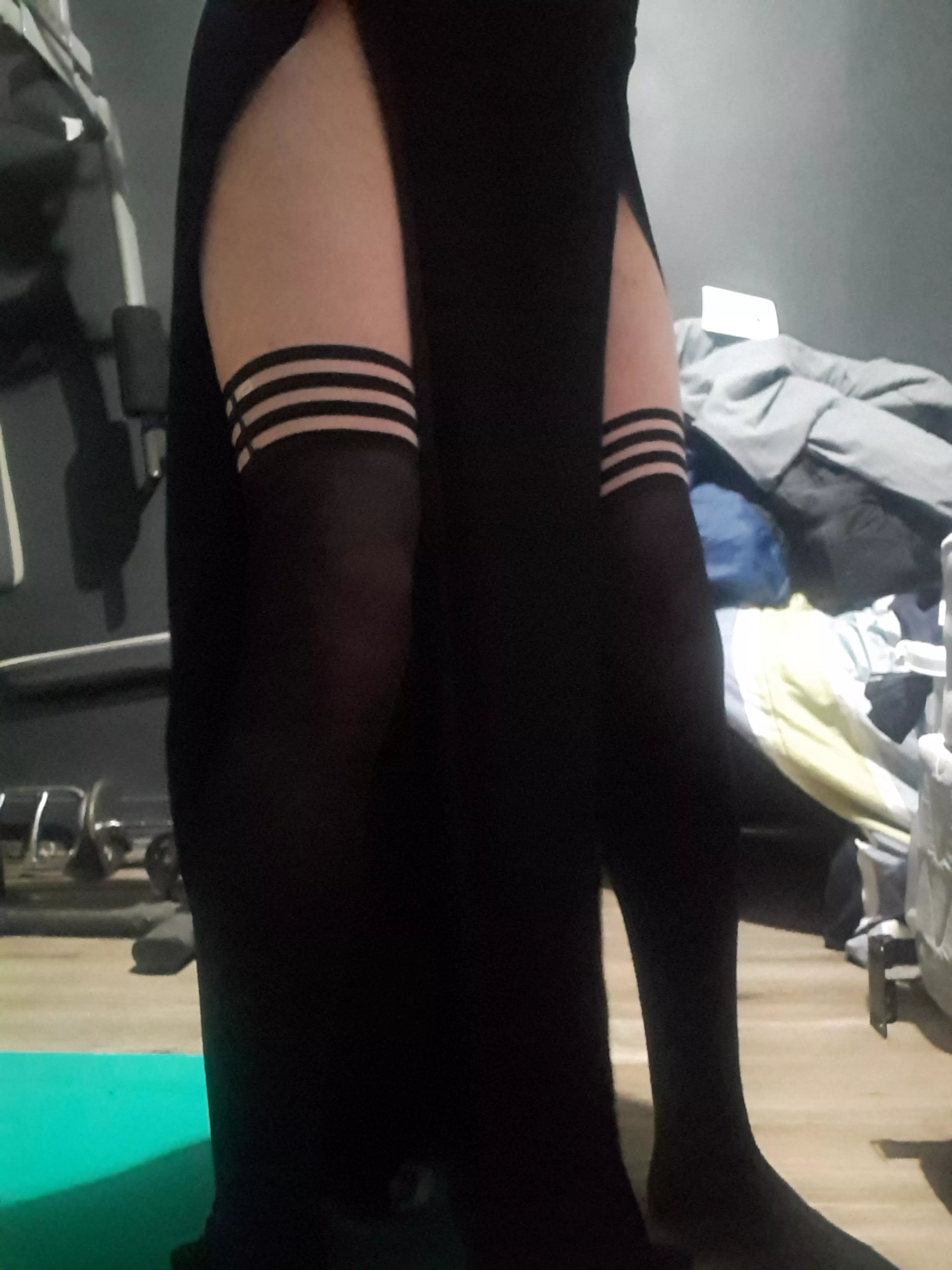 i love this dress design :3