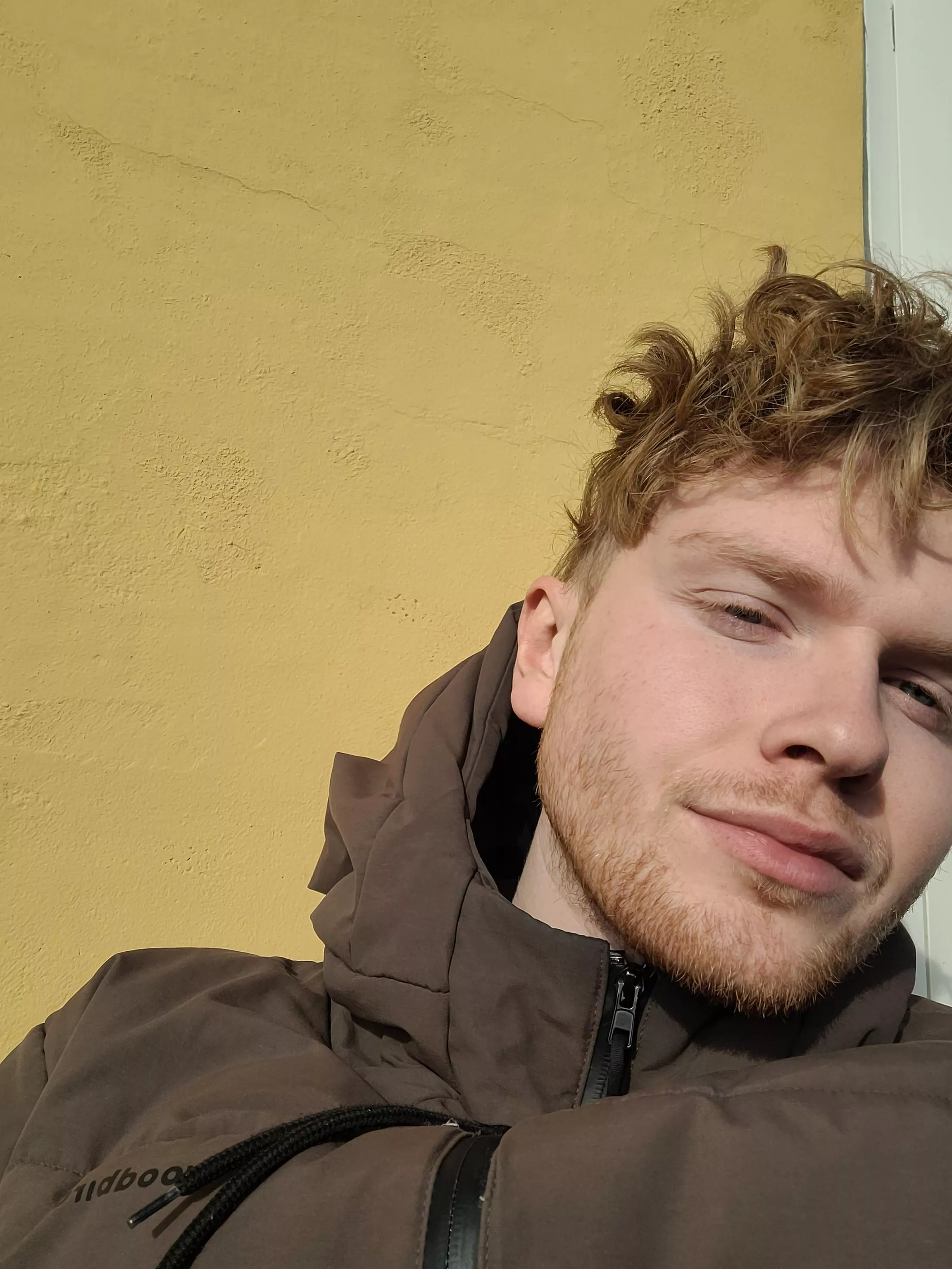 I might seem confident... i might look happy.. but in fact im not. im tired of seeking validation all the time... tbh its exhausting.. its exhausting to 