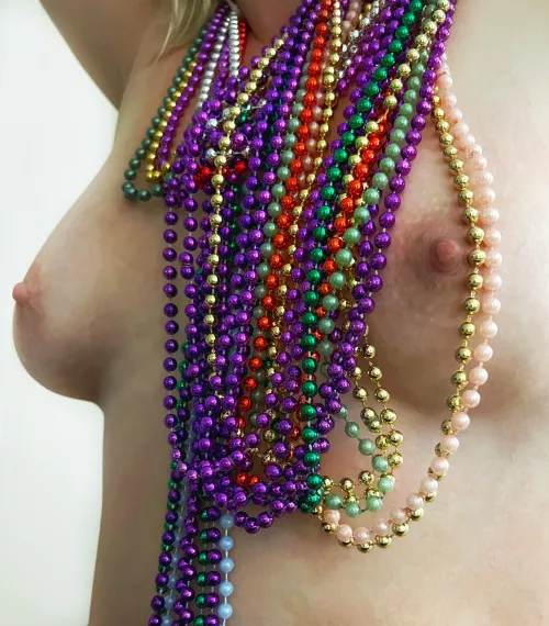 I need more beads 😉💚💜💛