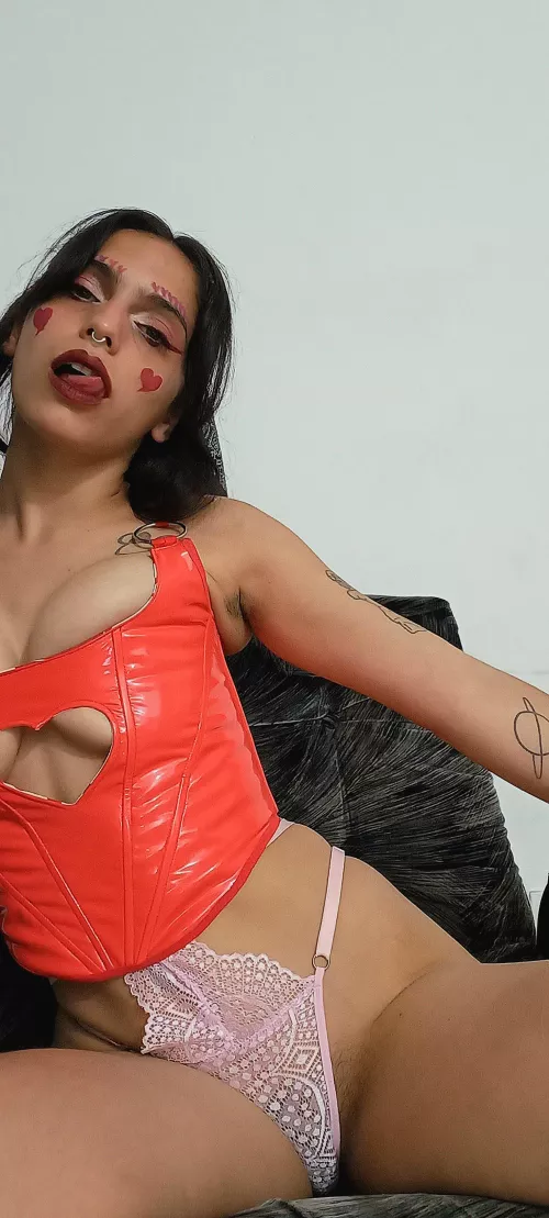 I'd like to be your Valentine's month 💓