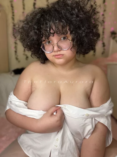 I’ll be your girl 😅💗