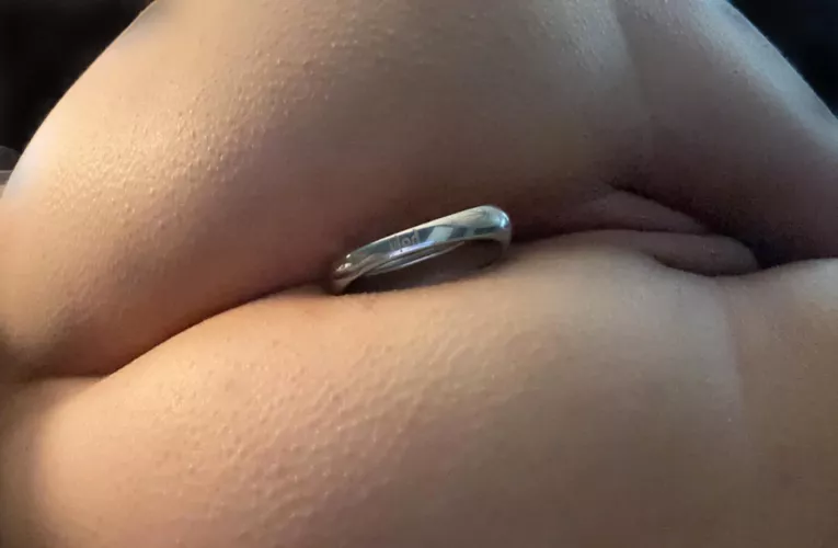 I’m cold, have goosebumps Daddy.