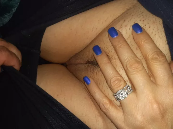 Im looking for a nice thick cock to have a MFM 3 some with hubby and I. Looking to play later tonight. Raw play, no anal but definitely creampie. Married men over 40 send pics! We're in East Athens.