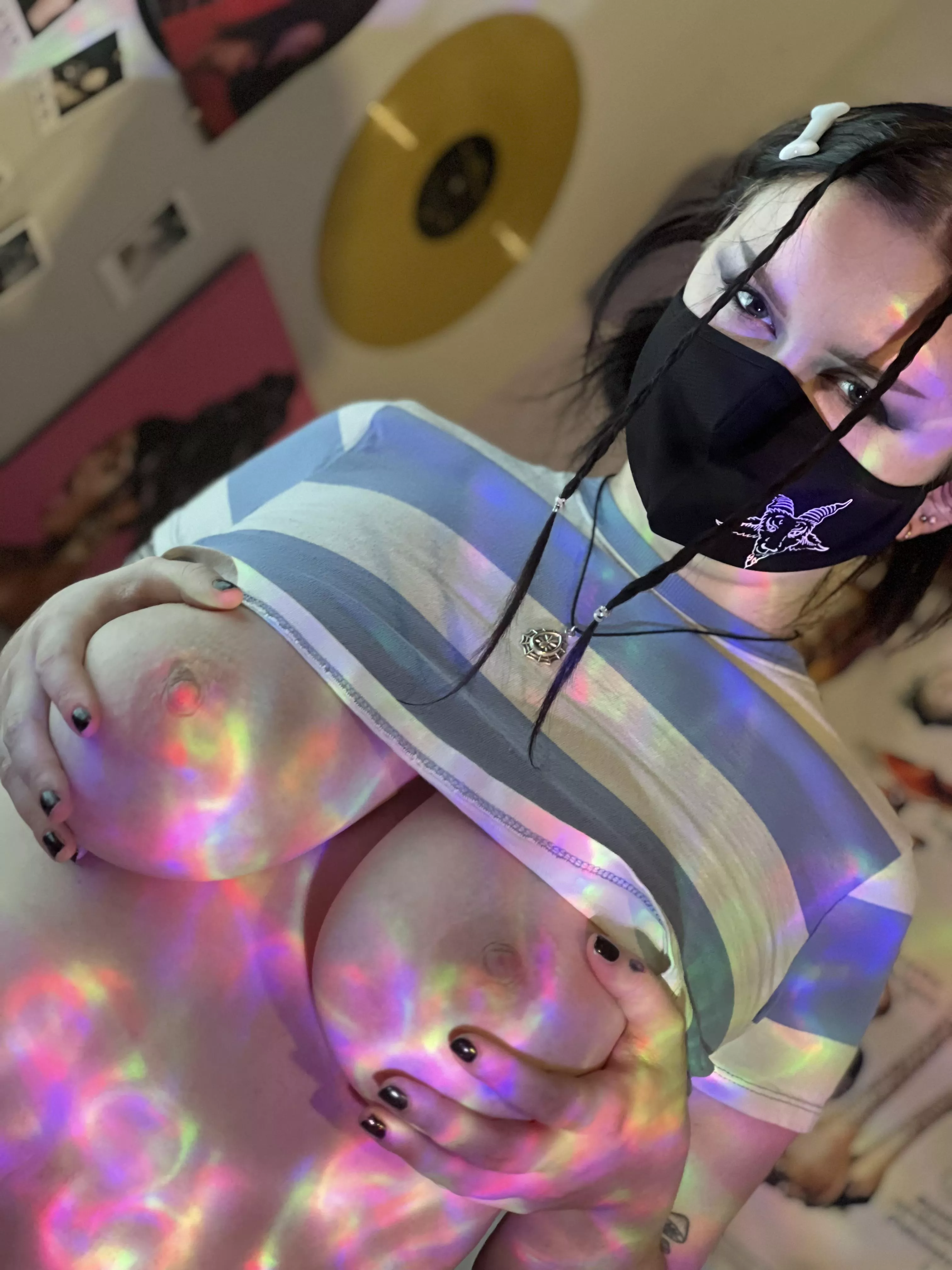 Make me cum just from sucking them -👻