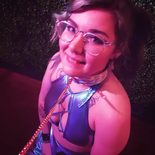 needy lil bby girl needs attention today