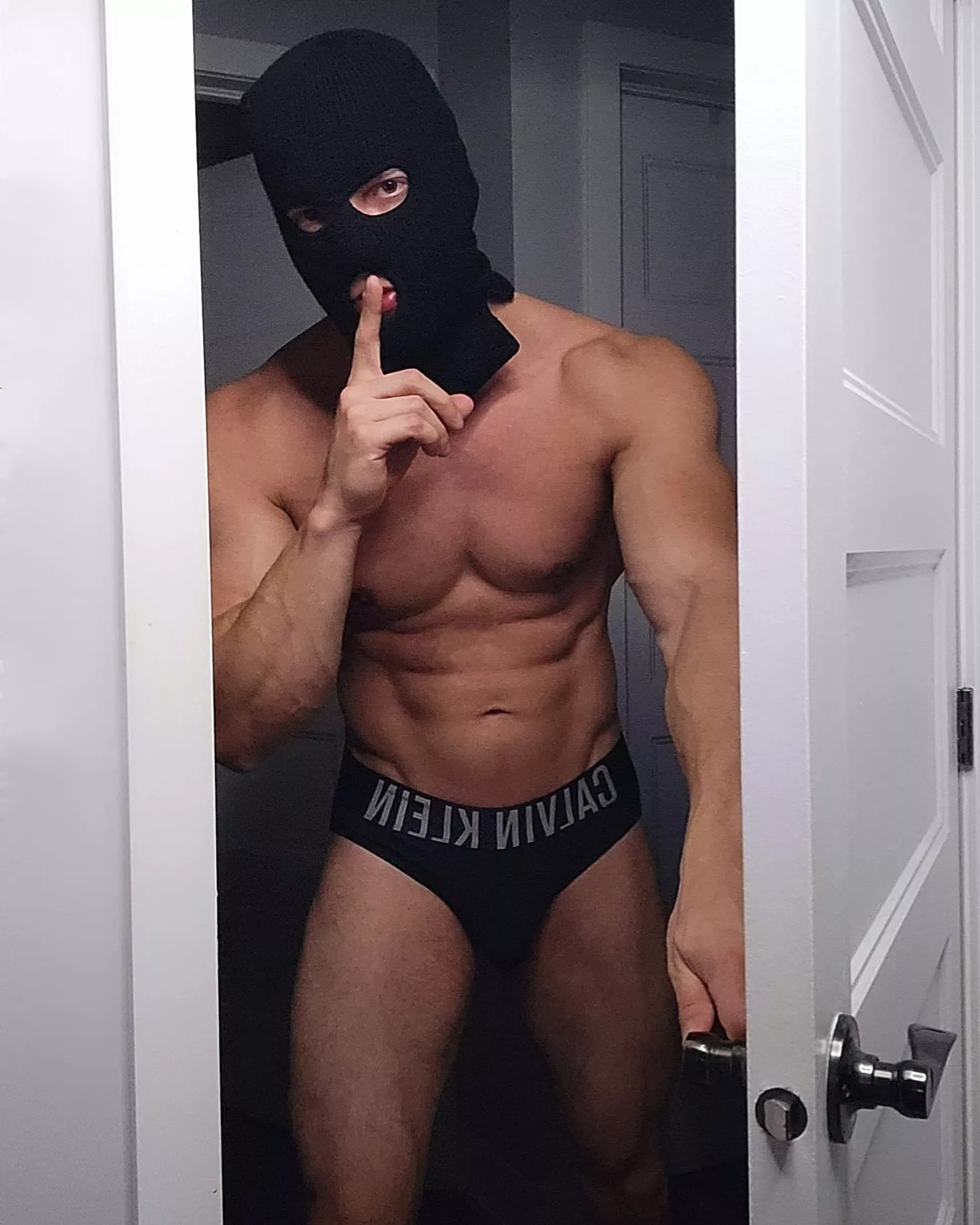 POV: You forgot to lock your door 😈.. DM me for more 🔥