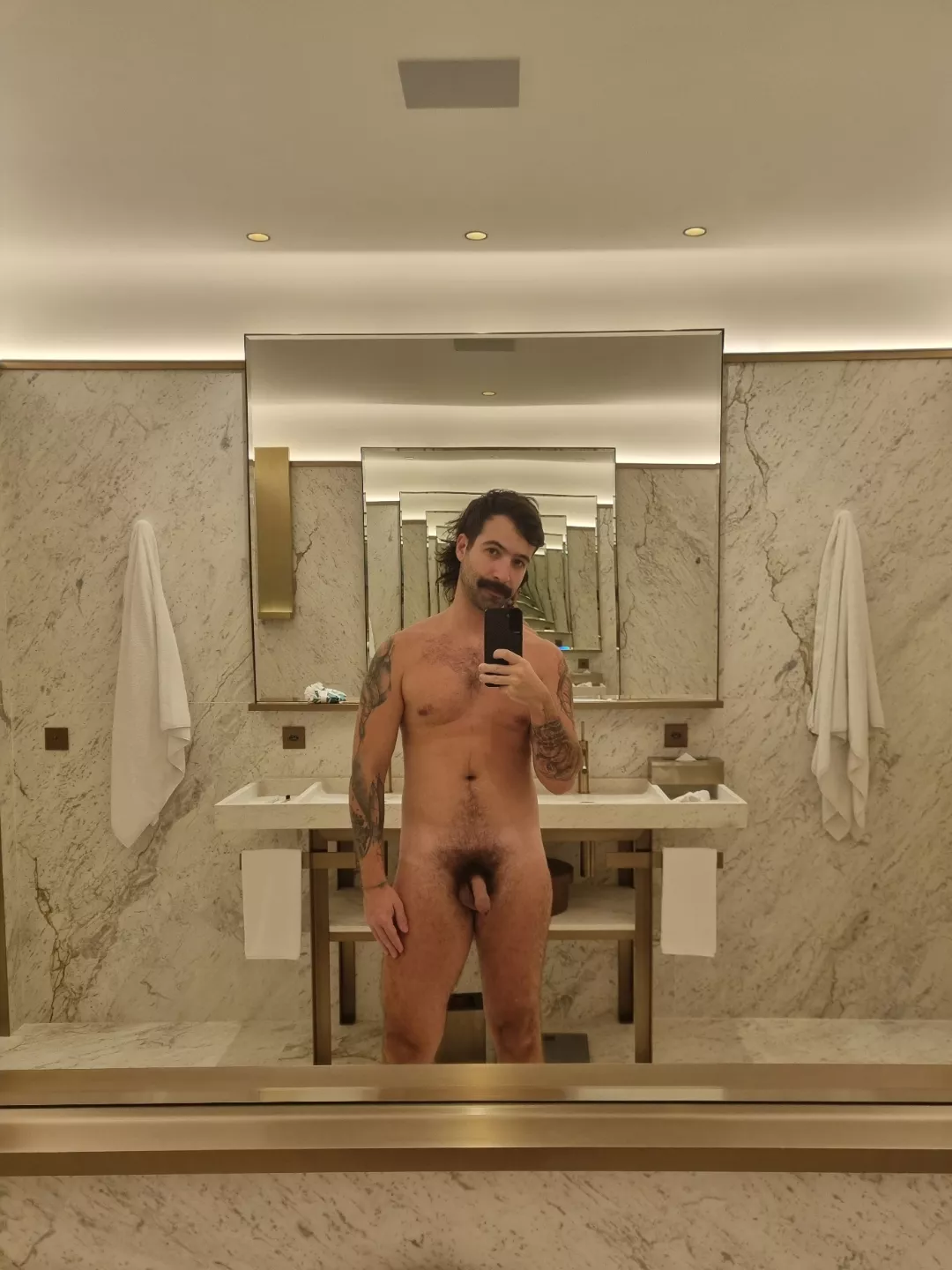 representing the more compact and anatomic softies, which we don't see a lot of around here 🦦