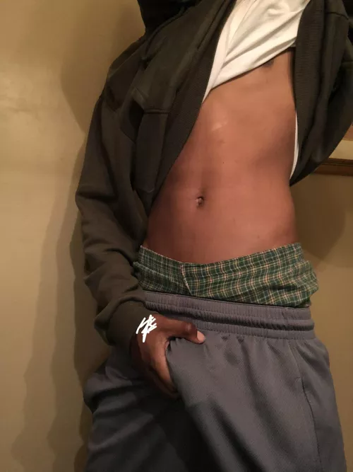 Thin basketball shorts