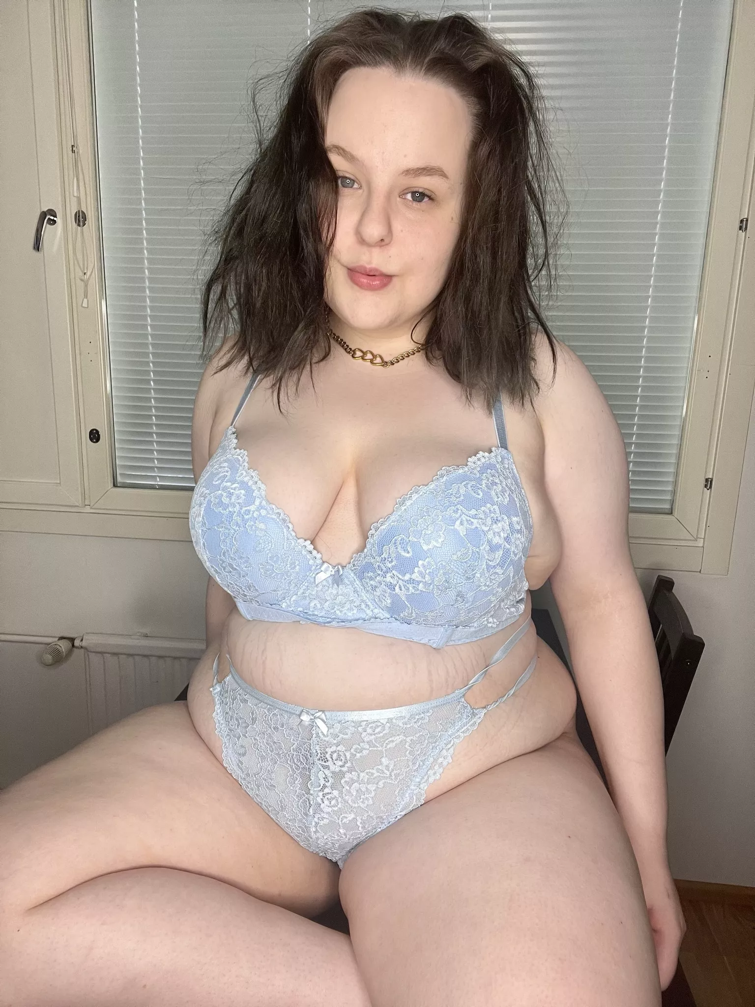 This new lingerie is making me feel hot ! :3