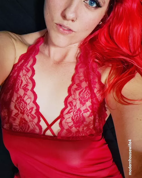 turned 33 last week...tell me you'd still fuck me hard!