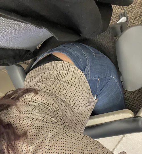 What my coworkers see when they walk past my cubicle. (F33)