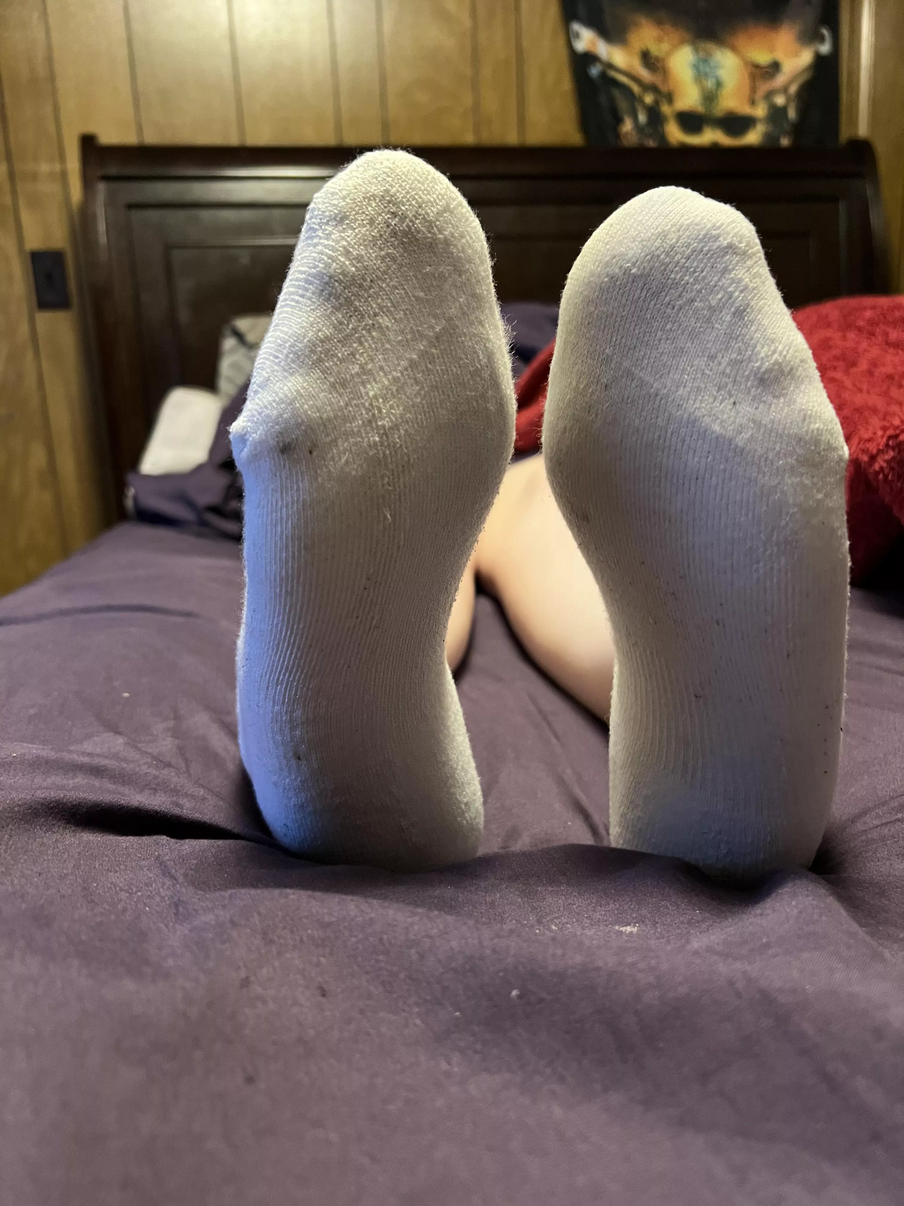 Who doesn’t love some white socks? ☺️